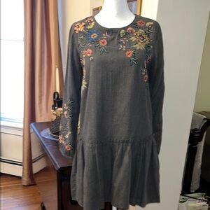 Zara gray floral  Embroidered Long Sleeve Dress